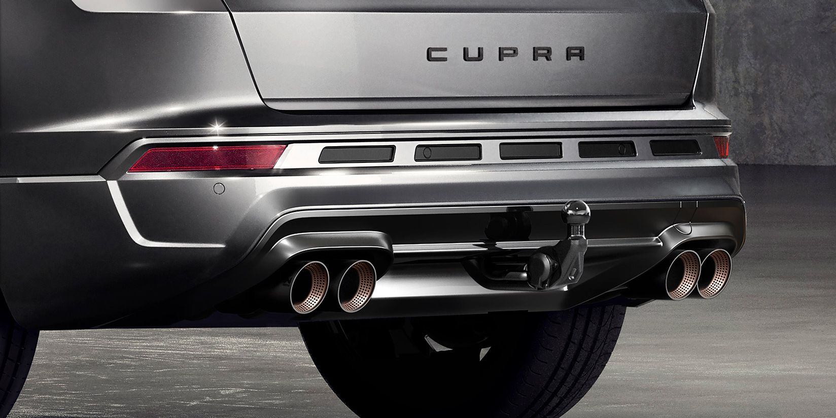 Detailansicht des CUPRA Ateca Hecks mit Anhängerkupplung